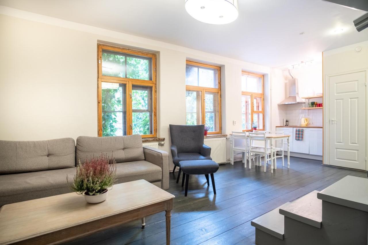 Dream Stay - Bright 2-Bedroom 2-Floor Old Town Apartment تالين المظهر الخارجي الصورة