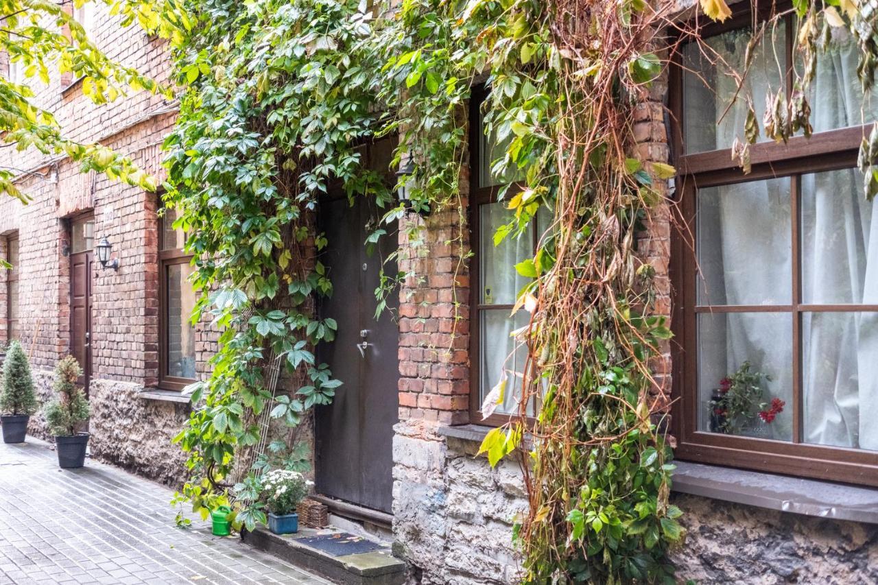 Dream Stay - Bright 2-Bedroom 2-Floor Old Town Apartment تالين المظهر الخارجي الصورة