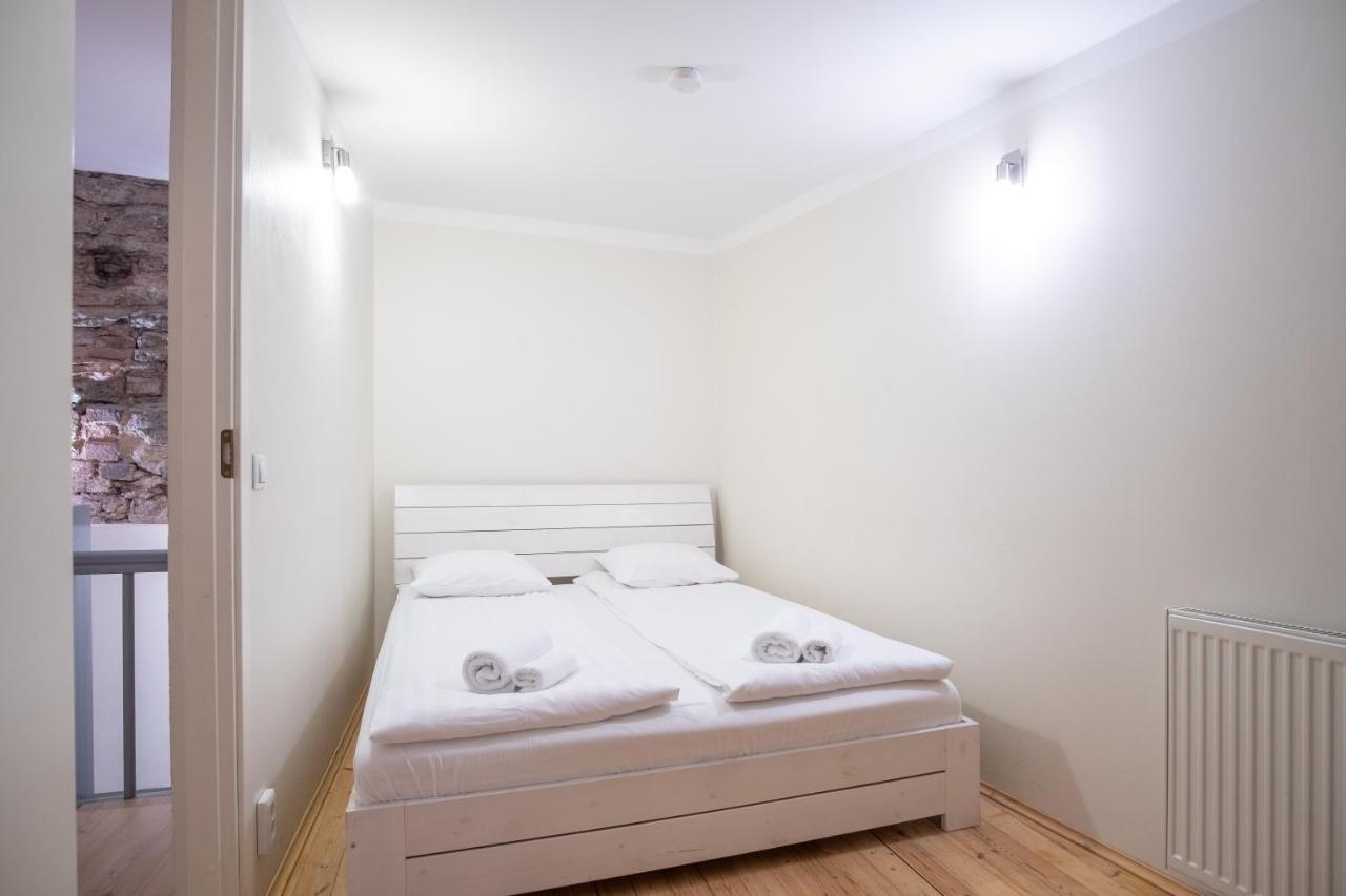 Dream Stay - Bright 2-Bedroom 2-Floor Old Town Apartment تالين المظهر الخارجي الصورة