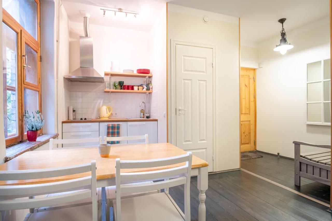 Dream Stay - Bright 2-Bedroom 2-Floor Old Town Apartment تالين المظهر الخارجي الصورة